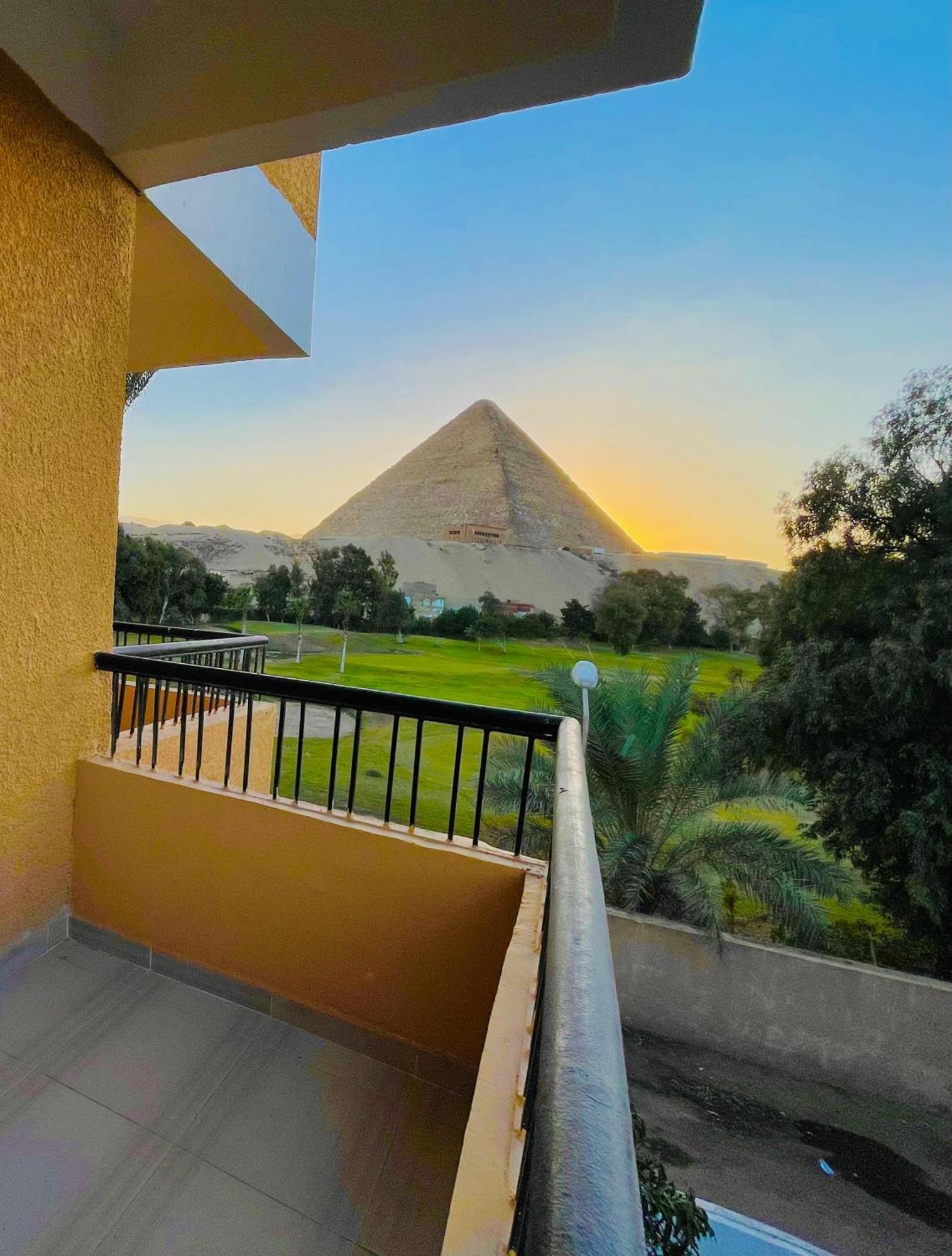 Glamour Pyramids View Kafret el-Gabal Esterno foto